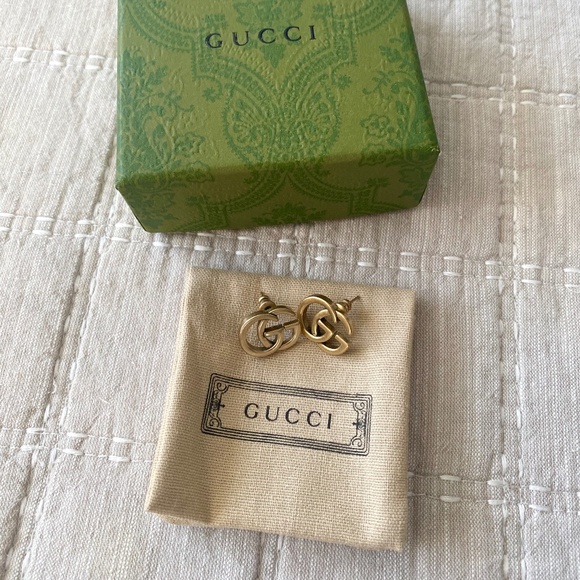 Gucci Interlocking Earrings - Picture 4 of 6